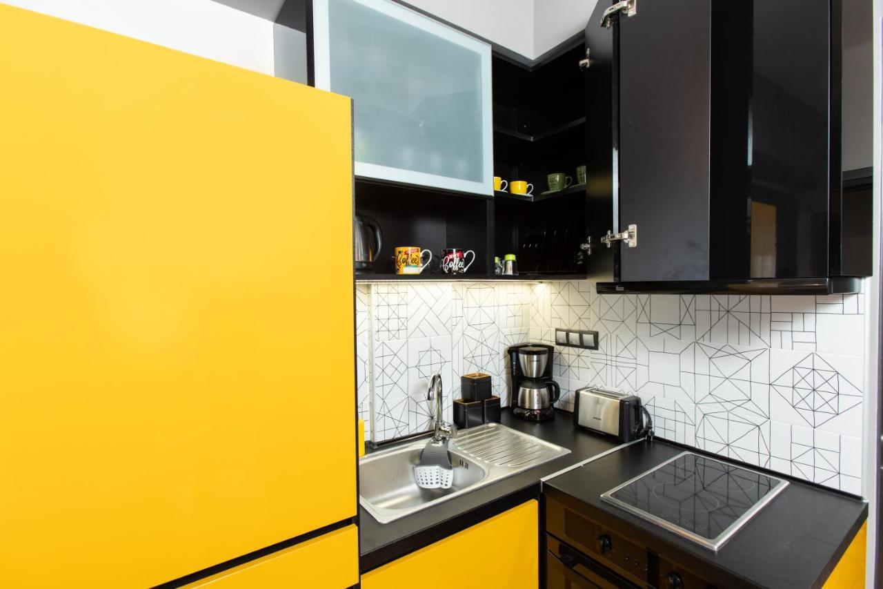 Downtown Luxury Boutique Suites : The Yellow Suite Salonic Exterior foto