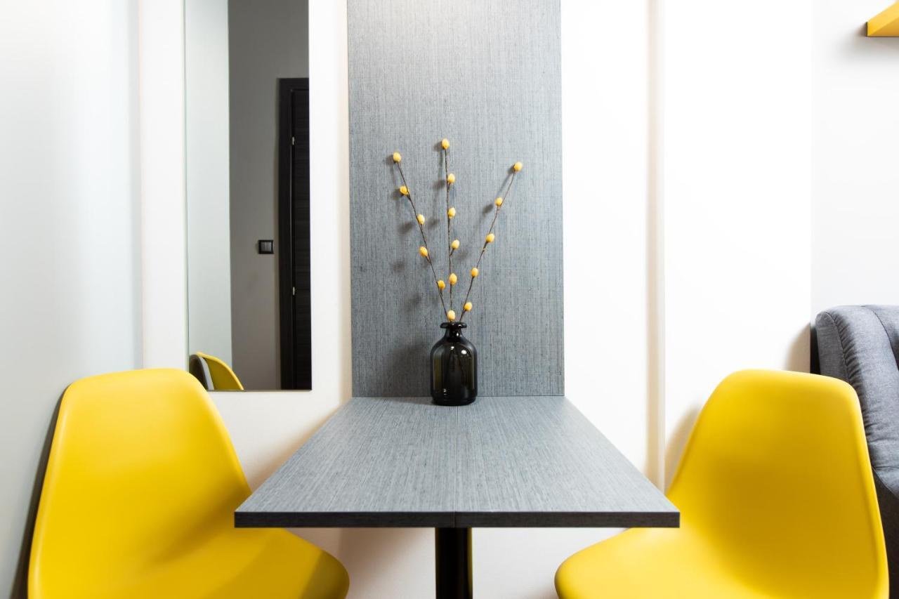 Downtown Luxury Boutique Suites : The Yellow Suite Salonic Exterior foto