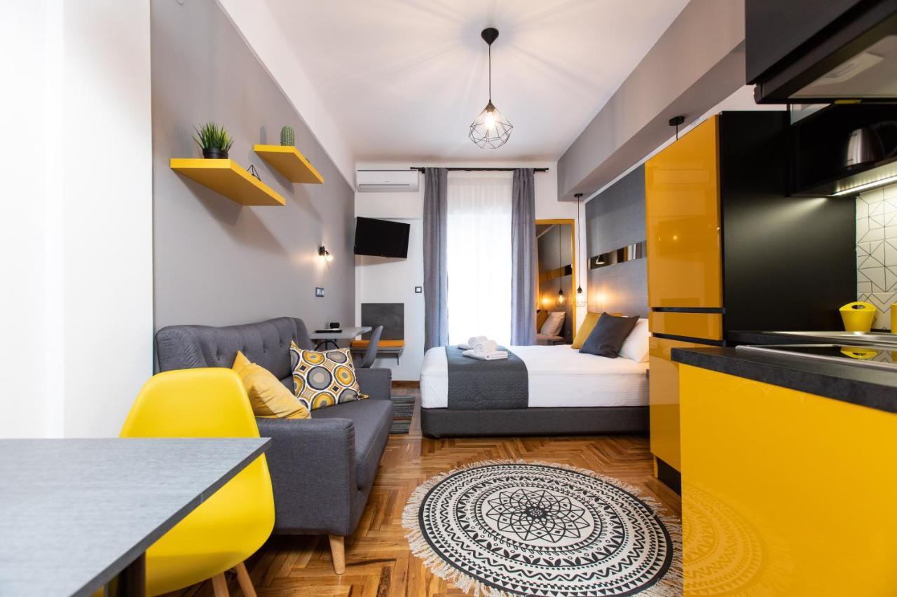 Downtown Luxury Boutique Suites : The Yellow Suite Salonic Exterior foto